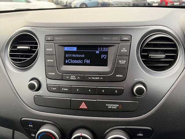 Hyundai i10 1.0 SE Hatchback 5dr Petrol Manual Euro 6 (67 ps)