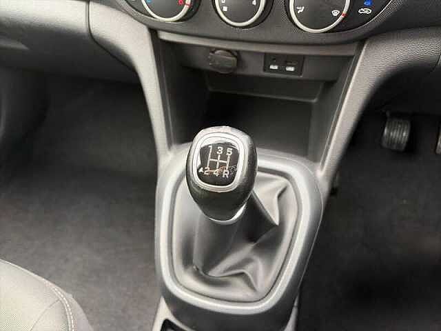 Hyundai i10 1.0 SE Hatchback 5dr Petrol Manual Euro 6 (67 ps)
