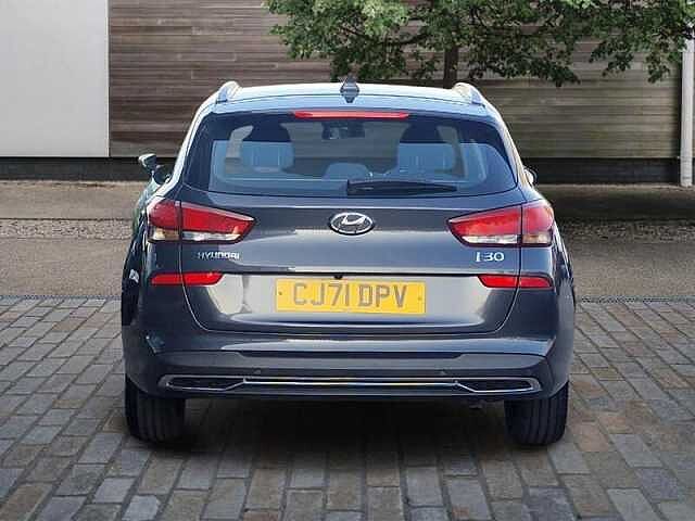 Hyundai i30 1.0 T-GDi MHEV SE Connect Tourer 5dr Petrol Hybrid Manual Euro 6 (s/s) (120 ps)