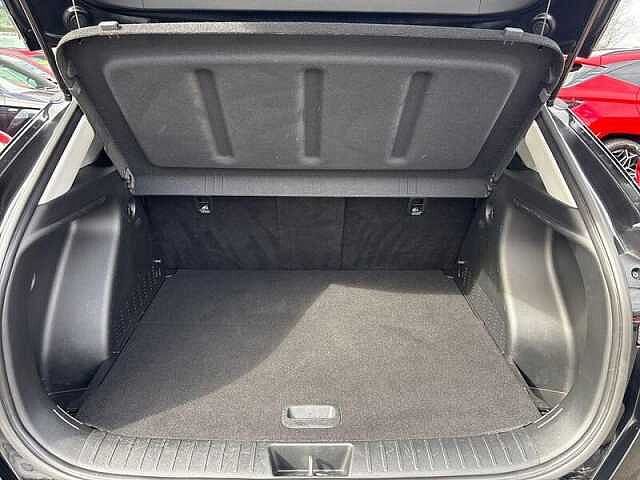 Hyundai KONA 65.4kWh Advance SUV 5dr Electric Auto (218 ps) Abyss Black