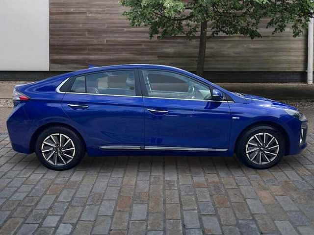 Hyundai IONIQ 38.3kWh Premium Hatchback 5dr Electric Auto (136 ps)