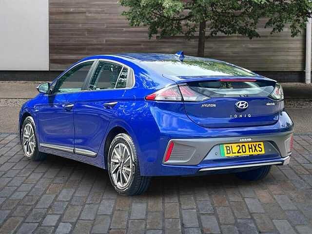 Hyundai IONIQ 38.3kWh Premium Hatchback 5dr Electric Auto (136 ps)