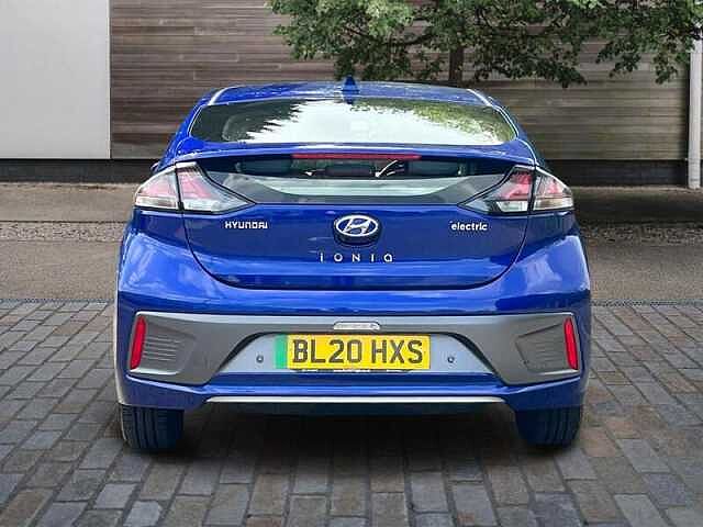 Hyundai IONIQ 38.3kWh Premium Hatchback 5dr Electric Auto (136 ps)