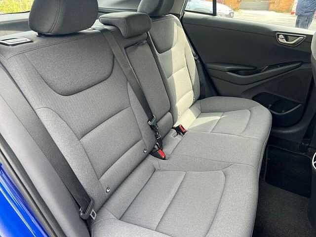 Hyundai IONIQ 38.3kWh Premium Hatchback 5dr Electric Auto (136 ps)