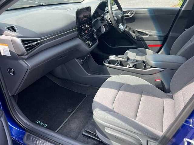 Hyundai IONIQ 38.3kWh Premium Hatchback 5dr Electric Auto (136 ps)