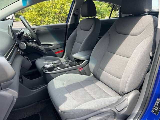 Hyundai IONIQ 38.3kWh Premium Hatchback 5dr Electric Auto (136 ps)