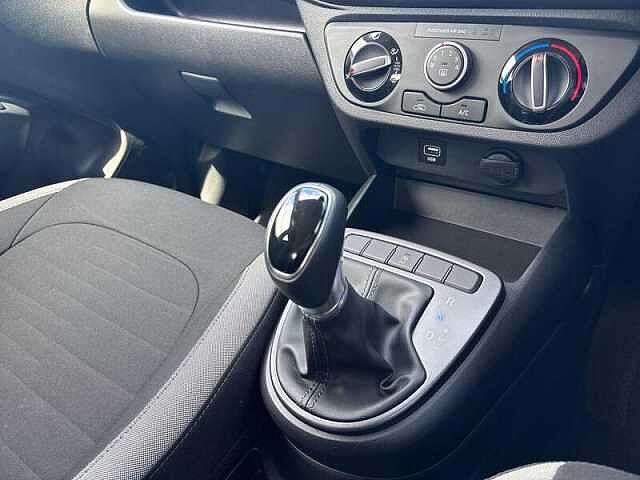 Hyundai I10 1.2 SE Connect Hatchback 5dr Petrol Auto Euro 6 (s/s) (84 ps) Intense Blue