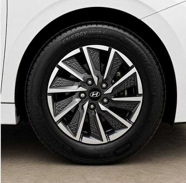 Hyundai IONIQ 38.3kWh Premium Hatchback 5dr Electric Auto (136 ps)