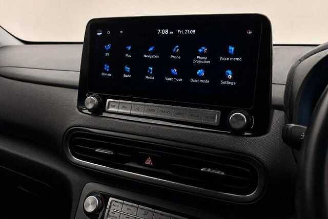 Hyundai KONA 39kWh SE Connect SUV 5dr Electric Auto (10.5kW Charger) (136 ps) Phantom Black