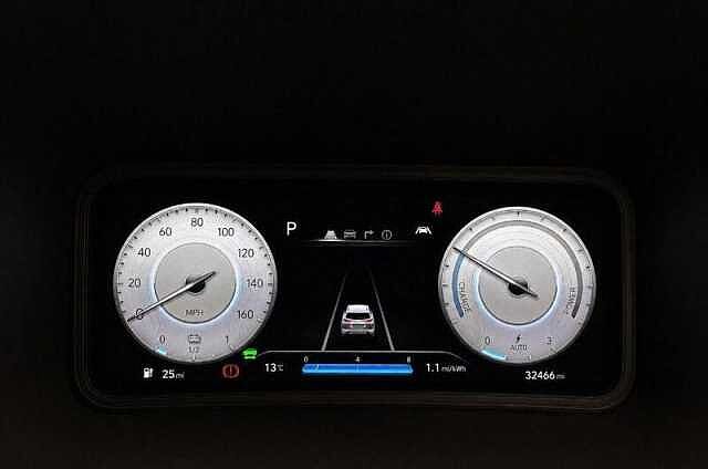 Hyundai KONA 39kWh SE Connect SUV 5dr Electric Auto (10.5kW Charger) (136 ps) Phantom Black