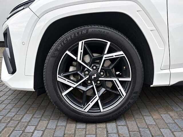 Hyundai TUCSON 1.6 T-GDi N Line S SUV 5dr Petrol Manual Euro 6 (s/s) (160 ps) Atlas White