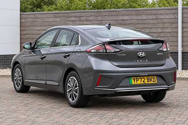 Hyundai IONIQ 38.3kWh Premium Hatchback 5dr Electric Auto (136 ps)