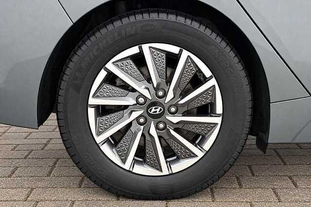 Hyundai IONIQ 38.3kWh Premium Hatchback 5dr Electric Auto (136 ps)