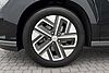 Hyundai KONA 39kWh SE Connect SUV 5dr Electric Auto (10.5kW Charger) (136 ps) Phantom Black