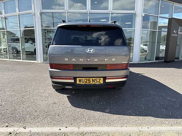 Hyundai Santa Fe 1.6 TGDi Plug-in Hybrid Ultimate 5dr 4WD Auto
