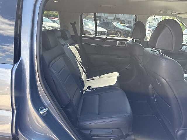 Hyundai Santa Fe 1.6 TGDi Plug-in Hybrid Ultimate 5dr 4WD Auto