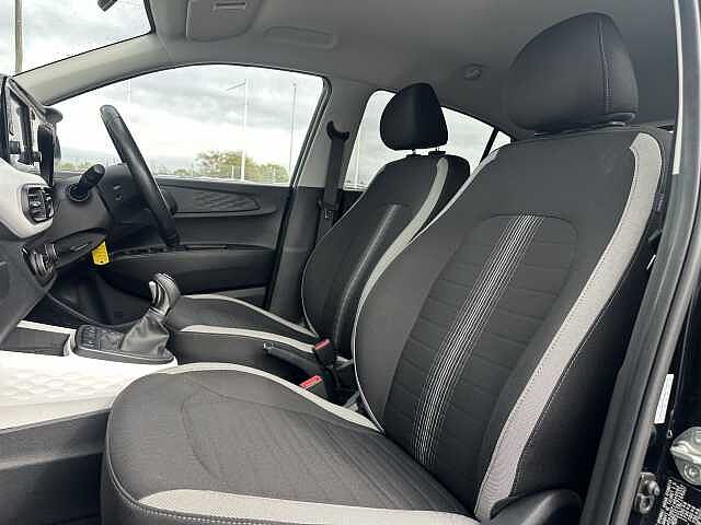 Hyundai I10 1.2 MPi Premium 5dr Auto Phantom Black