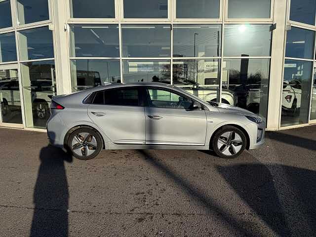 Hyundai IONIQ 1.6 GDi Hybrid Premium SE 5dr DCT Silver