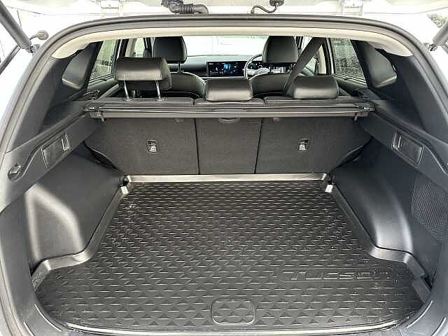 Hyundai TUCSON 1.6T Hybrid Ultimate 5dr Auto Atlas White