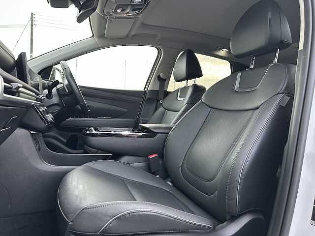 Hyundai TUCSON 1.6T Hybrid Ultimate 5dr Auto Atlas White