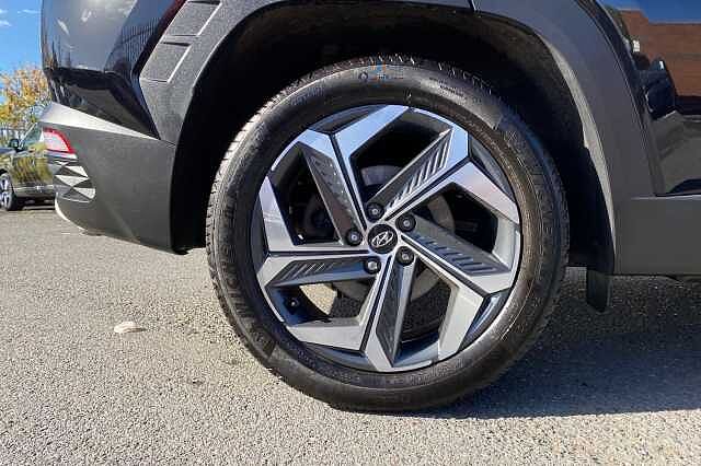 Hyundai TUCSON 1.6 TGDi Hybrid 230 Ultimate 5dr 2WD Auto Phantom Black