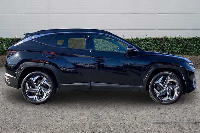 Hyundai TUCSON 1.6 TGDi Hybrid 230 Ultimate 5dr 2WD Auto Phantom Black