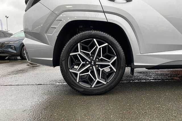 Hyundai TUCSON 1.6 TGDi 48V MHD N Line 5dr 2WD DCT Shimmering Silver