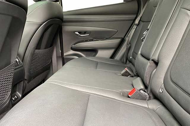 Hyundai TUCSON 1.6 T-GDi Ultimate SUV 5dr Petrol Hybrid Auto Euro 6 (s/s) (215 ps) Grey