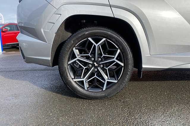 Hyundai TUCSON 1.6 h T-GDi N Line SUV 5dr Petrol Hybrid Auto Euro 6 (s/s) (230 ps) Shimmering Silver