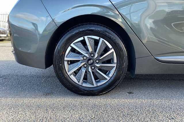 Hyundai Ioniq 38.3kWh Premium SE Hatchback 5dr Electric Auto (136 ps)