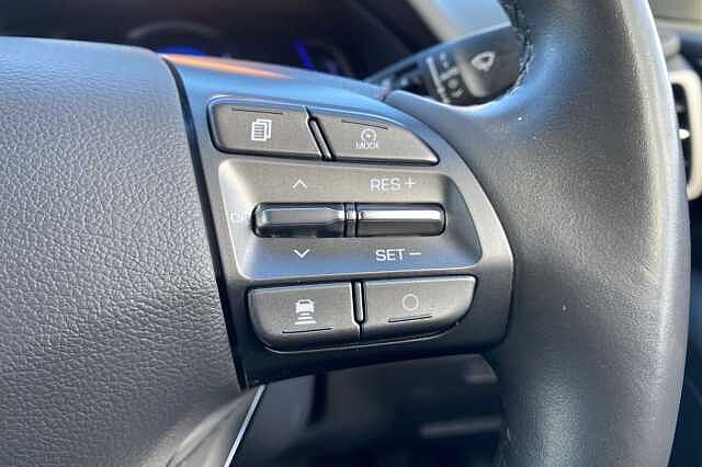 Hyundai Ioniq 38.3kWh Premium SE Hatchback 5dr Electric Auto (136 ps)
