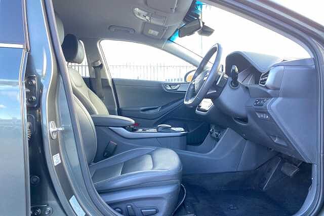 Hyundai Ioniq 38.3kWh Premium SE Hatchback 5dr Electric Auto (136 ps)