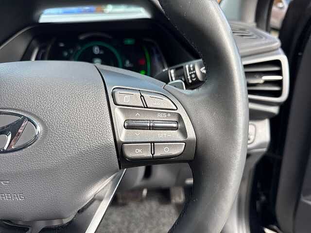 Hyundai IONIQ 1.6 GDi Hybrid Premium 5dr DCT