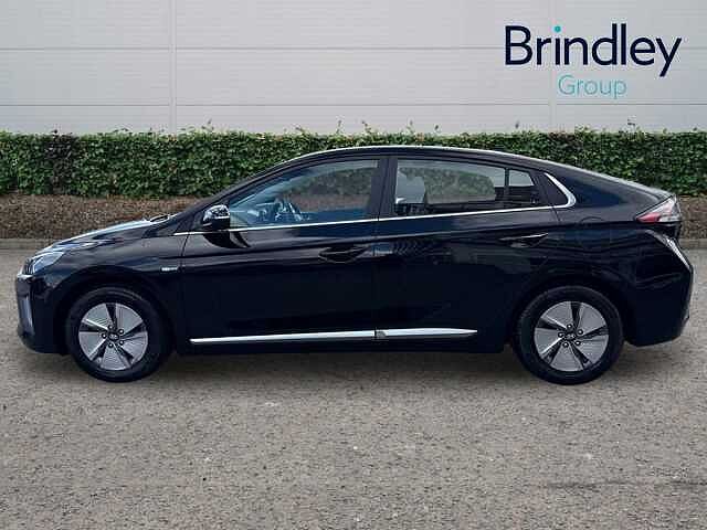 Hyundai IONIQ 1.6 GDi Hybrid Premium 5dr DCT