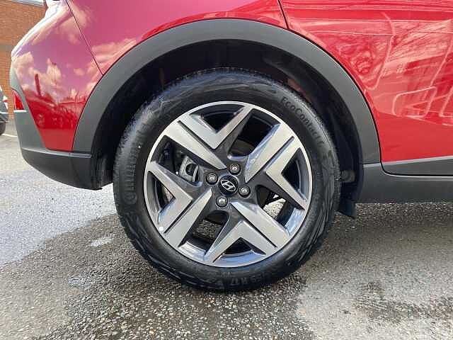Hyundai BAYON 1.0 TGDi 48V MHEV Ultimate 5dr DCT Dragon Red