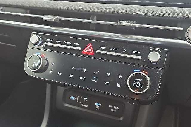 Hyundai TUCSON 1.6T 48V MHD Ultimate 5dr DCT White