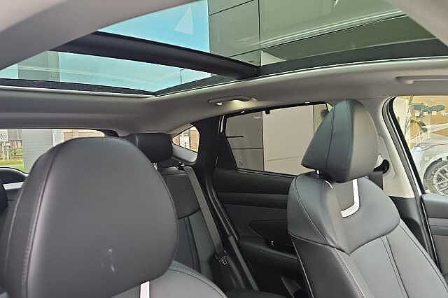 Hyundai TUCSON 1.6T 48V MHD Ultimate 5dr DCT White