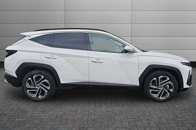 Hyundai TUCSON 1.6T 48V MHD Ultimate 5dr DCT White