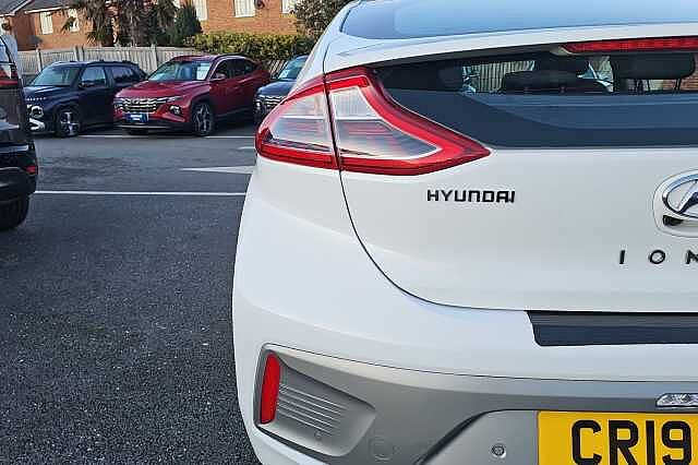 Hyundai IONIQ 88kW Electric Premium 28kWh 5dr Auto