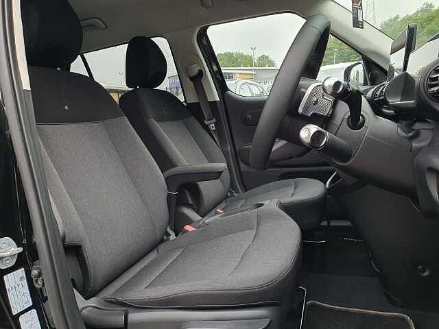 Hyundai INSTER 85kW 02 49kWh 5dr Auto Black