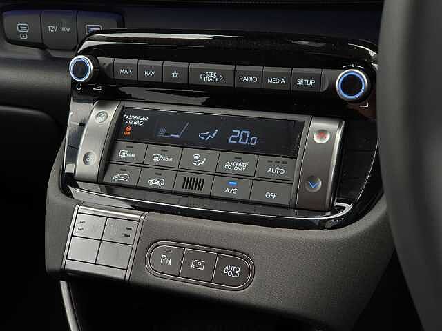 Hyundai INSTER 85kW 02 49kWh 5dr Auto Black