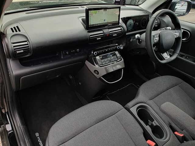Hyundai INSTER 85kW 02 49kWh 5dr Auto Black