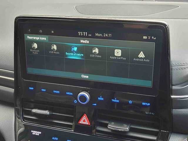 Hyundai Ioniq 1.6 GDi Hybrid Premium SE 5dr DCT