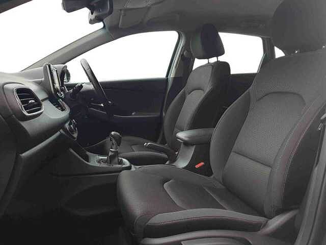 Hyundai i30 1.4T GDI SE Nav 5dr