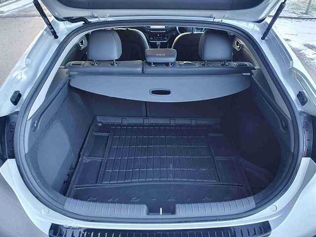 Hyundai Ioniq 1.6 GDi Hybrid Premium SE 5dr DCT