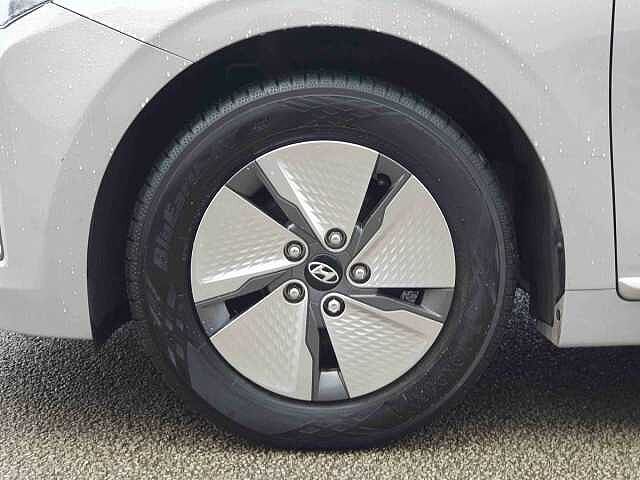 Hyundai Ioniq 1.6 GDi Hybrid Premium 5dr DCT