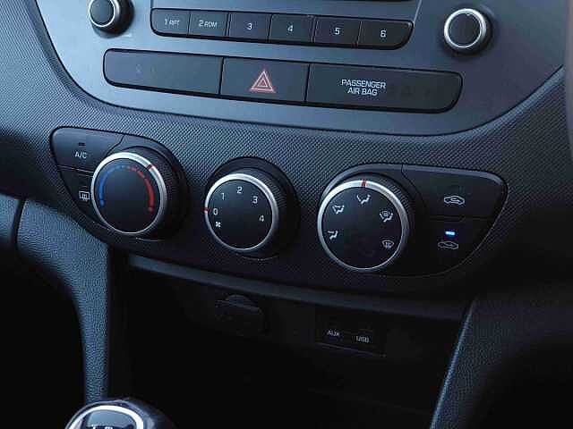 Hyundai i10 1.0 SE 5dr