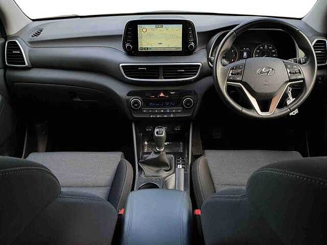 Hyundai TUCSON 1.6 GDi SE Nav 5dr 2WD White