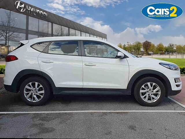 Hyundai TUCSON 1.6 GDi SE Nav 5dr 2WD White