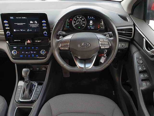 Hyundai Ioniq 1.6 GDi Hybrid SE Connect 5dr DCT
